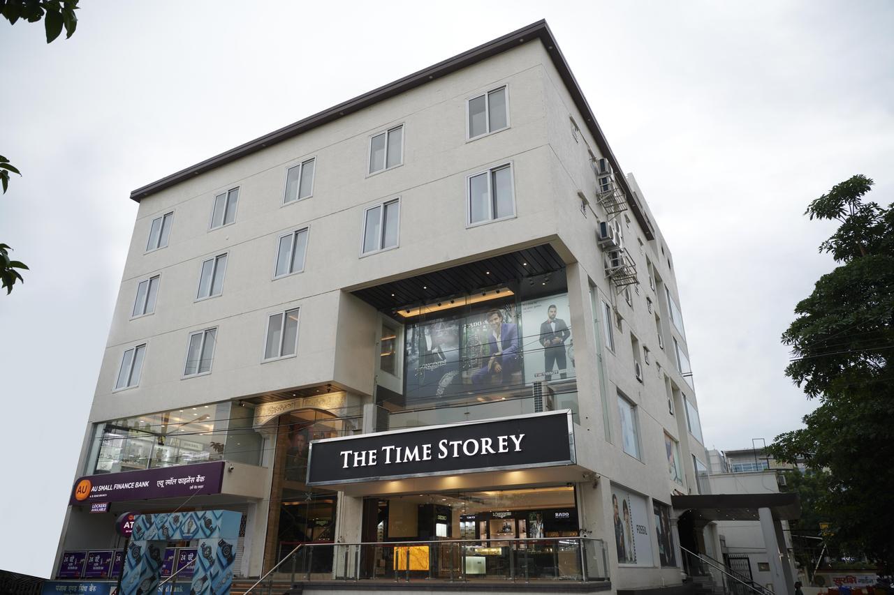 The Atithi Niwas Hotel Indore Exterior photo